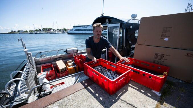 Um seine Restaurants und Läden auf Hiddensee und Rügen am Laufen zu halten, setzt Mathias Schilling zum großen Teil auf ausländische Arbeitskräfte - diese seien inzwischen die wahren Urlaubsmacher.