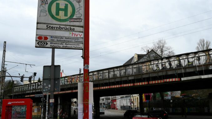 Sternbrücke in Hamburg-Altona Bei Bauarbeiten ist es zu einem Kabelschaden im Bereich der Sternbrücke gekommen. (Archivbild)