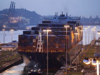 Die größte geplante Transaktion im Transport- und Logistiksektor betrifft den Panamakanal. (Archivbild)