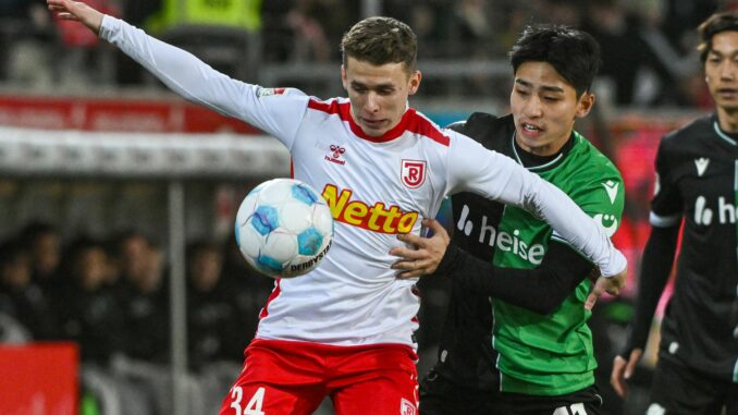 Anssi Suhonen Anssi Suhonen (l) war zuletzt vom HSV an den SSV Jahn Regensburg verliehen.