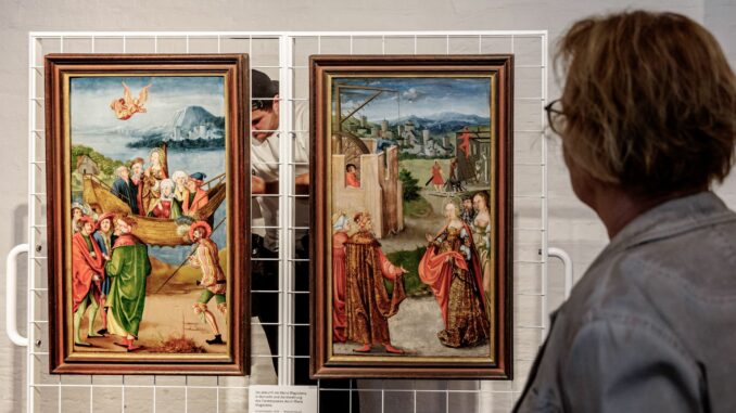 Wiederentdeckte Tafeln des Magdalenen-Retabels Zwei rund 200 Jahre lang verschollen geglaubte Bildtafeln sind wieder in Lübeck.
