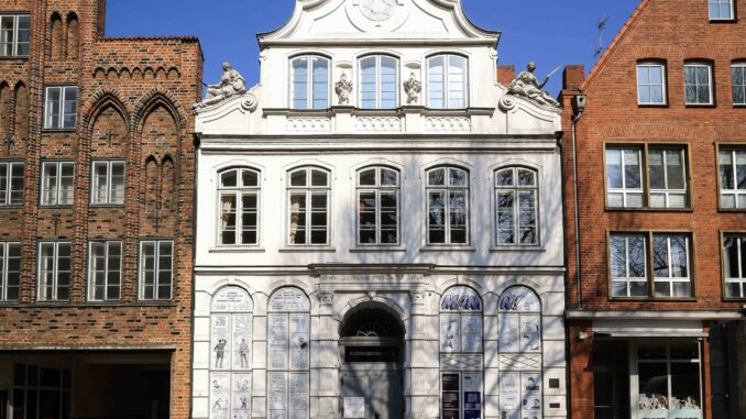 150. Geburtstag Thomas Mann Zum 150. Geburtstag des Schriftstellers Thomas Mann veranstalten die drei Lübecker Hochschulen eine Reihe mit Diskussionen zu ausgewählten Erzählungen des Schriftstellers. (Archivbild)