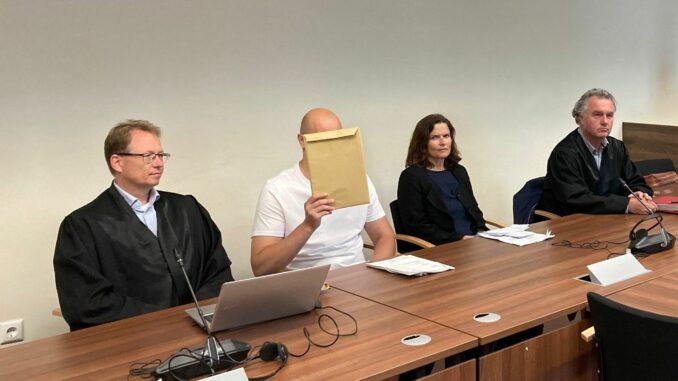 Beginn eines Prozesses um bandenmäßige Steuerhinterziehung Der Angeklagte soll zu einer internationalen Bande gehört haben, die mehrere Millionen Euro an Biersteuer in Frankreich hinterzogen hat.