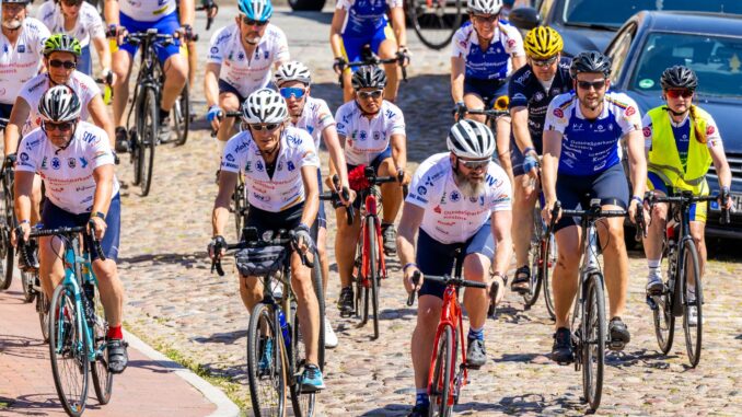 Fahrradaktion Hanse-Tour Sonnenschein Bei der Fahrradaktion Hanse-Tour Sonnenschein werden Spenden für Ärzte gesammelt, die sich auf besondere Weise um krebs- und chronisch kranke Kinder kümmern. (Archivbild)