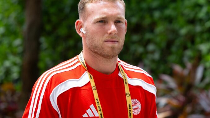 Daniel Peretz Torhüter Daniel Peretz wechselt zum Hamburger SV.