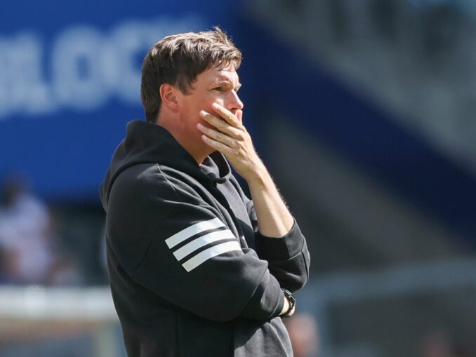 Nachdenklich: HSV-Cheftrainer Merlin Polzin