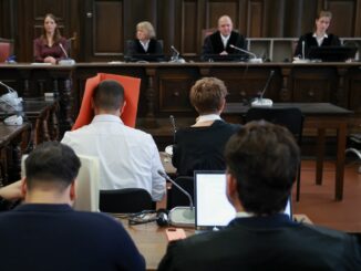 Sieben beziehungsweise siebeneinhalb Jahre Gefängnis erhalten die beiden in Hamburg verurteilten Raser, die das Leben eines Kindes auf dem Gewissen haben.