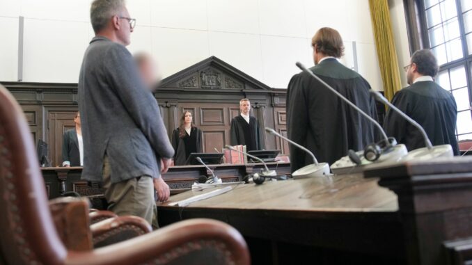 Prozess wegen Handeltreiben mit Betäubungsmitteln In Hamburg hat ein Prozess um Kokainschmuggel begonnen.