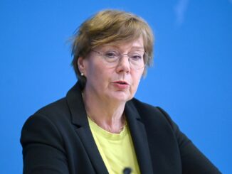 Von Landesbeamtinnen und -beamten wird laut Sabine Sütterlin-Waack ein klares Bekenntnis zur freiheitlich-demokratischen Grundordnung verlangt. (Archivbild)